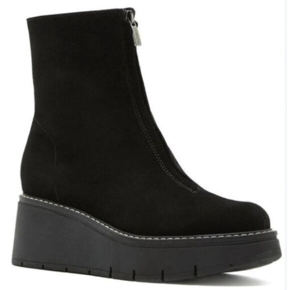 La CANADIENNE Shoes - La Canadienne Bob Platform Suede Bootie New